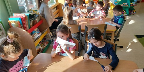 Powiększ grafikę: zdrowy-usmiech-gimnastyka-buzi-i-jezyka-zajecia-z-pania-logopeda-marita-678619.jpg