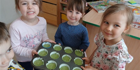 Powiększ grafikę: zdrowy-zielono-zolty-tydzien-w-przedszkolu-wesole-skrzaty-688509.jpg