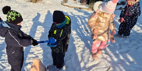 Powiększ grafikę: zimowe-szalenstwo-na-sankach-669281.jpg