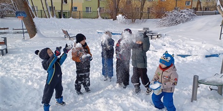Powiększ grafikę: zimowe-szalenstwo-na-sankach-670058.jpg