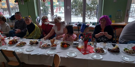 Powiększ grafikę: Bal karnawałowy z Babcią i Dziadkiem