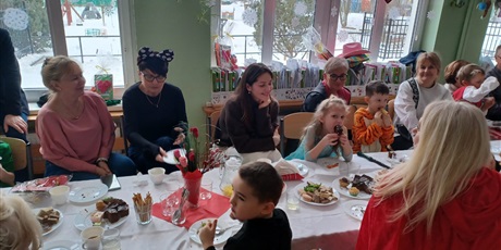 Powiększ grafikę: Bal karnawałowy z Babcią i Dziadkiem