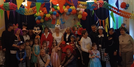 Powiększ grafikę: Bal karnawałowy z Babcią i Dziadkiem