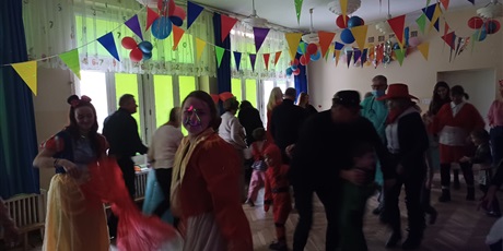 Powiększ grafikę: Bal karnawałowy z Babcią i Dziadkiem