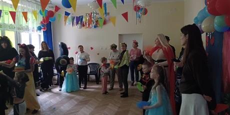 Powiększ grafikę: Bal karnawałowy z Babcią i Dziadkiem