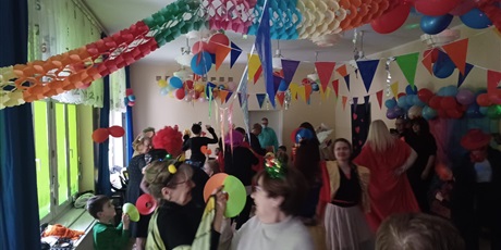 Powiększ grafikę: Bal karnawałowy z Babcią i Dziadkiem