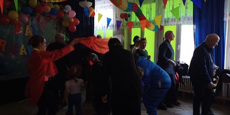 Powiększ grafikę: Bal karnawałowy z Babcią i Dziadkiem