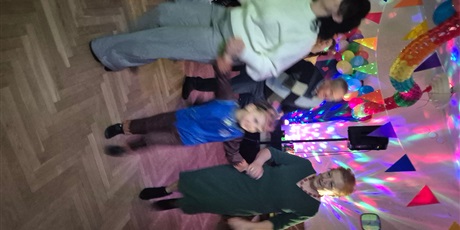 Powiększ grafikę: Bal karnawałowy z Babcią i Dziadkiem