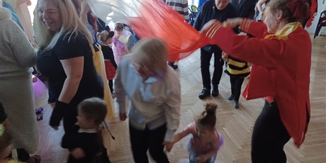 Powiększ grafikę: Bal karnawałowy z Babcią i Dziadkiem