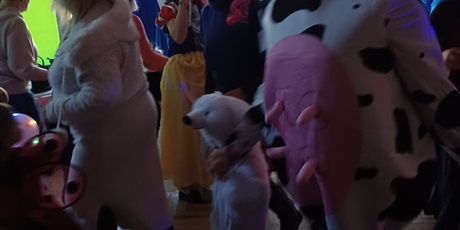 Powiększ grafikę: Bal karnawałowy z Babcią i Dziadkiem