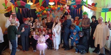 Powiększ grafikę: Bal karnawałowy z Babcią i Dziadkiem