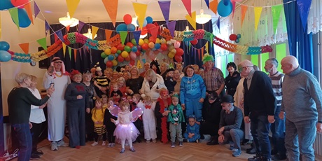 Powiększ grafikę: Bal karnawałowy z Babcią i Dziadkiem