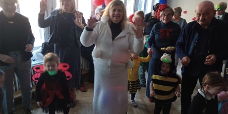 Powiększ grafikę: Bal karnawałowy z Babcią i Dziadkiem