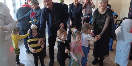 Powiększ grafikę: Bal karnawałowy z Babcią i Dziadkiem