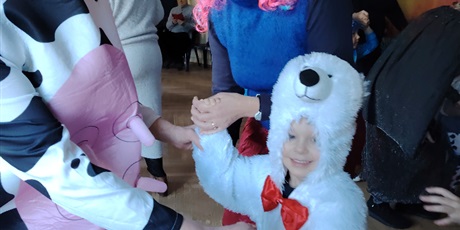 Powiększ grafikę: Bal karnawałowy z Babcią i Dziadkiem