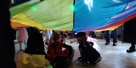 Powiększ grafikę: Bal karnawałowy z Babcią i Dziadkiem