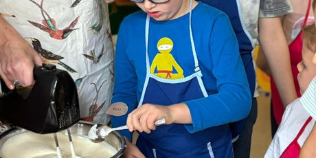 Powiększ grafikę: Ciasto na dzień Tumbo