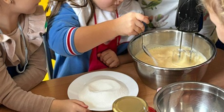 Powiększ grafikę: Ciasto na dzień Tumbo