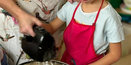 Powiększ grafikę: Ciasto na dzień Tumbo