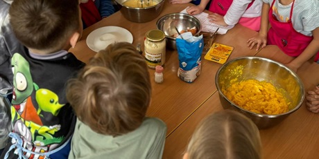 Powiększ grafikę: Ciasto na dzień Tumbo