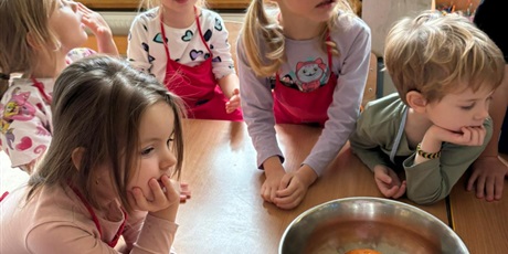 Powiększ grafikę: Ciasto na dzień Tumbo