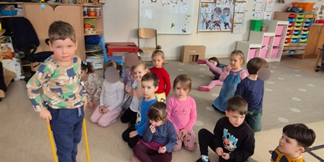 Powiększ grafikę: Czy jazda na nartach w sali jest możliwa?