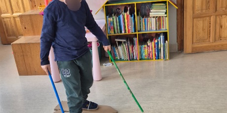 Powiększ grafikę: Czy jazda na nartach w sali jest możliwa?