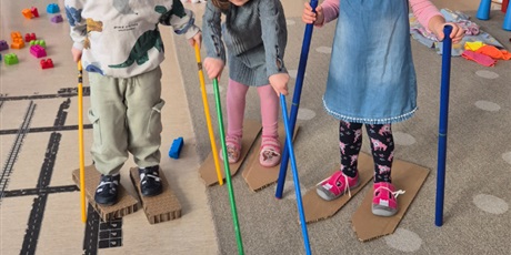 Powiększ grafikę: Czy jazda na nartach w sali jest możliwa?