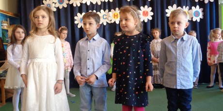 Powiększ grafikę: Dzień Babci i Dziadka w grupie Koszałków Opałków