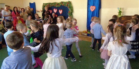 Powiększ grafikę: Dzień Babci i Dziadka w grupie Koszałków Opałków