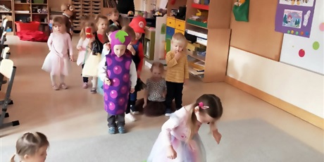 Powiększ grafikę: Dzień bajki w grupie Krasnoludków