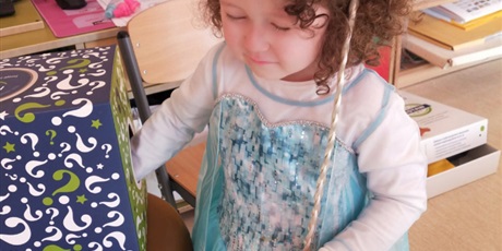 Powiększ grafikę: Dzień bajki w grupie Krasnoludków