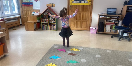 Powiększ grafikę: Dzień dinozaura