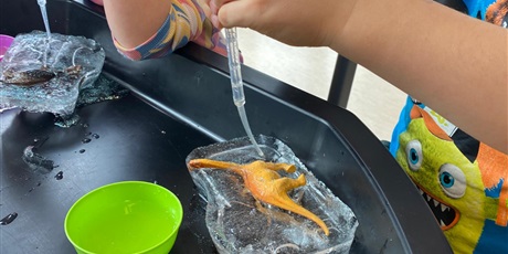 Powiększ grafikę: Dzień dinozaura