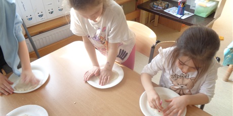 Powiększ grafikę: Dzień dinozaura