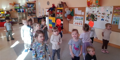 Powiększ grafikę: Dzień dziewczynki