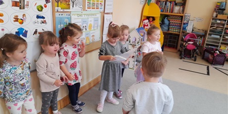 Powiększ grafikę: Dzień dziewczynki