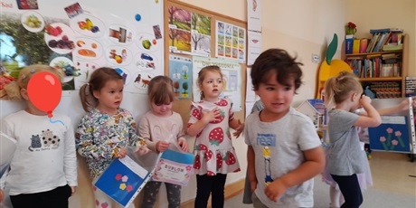 Powiększ grafikę: Dzień dziewczynki