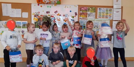 Powiększ grafikę: Dzień dziewczynki