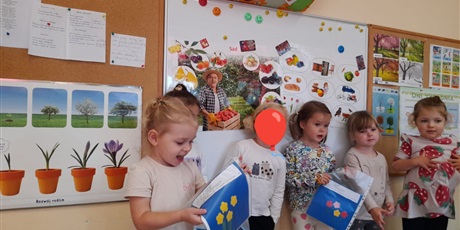 Powiększ grafikę: Dzień dziewczynki