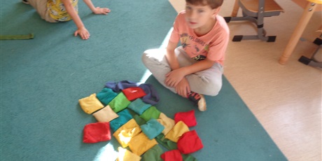 Powiększ grafikę: Dzień dziewczynki