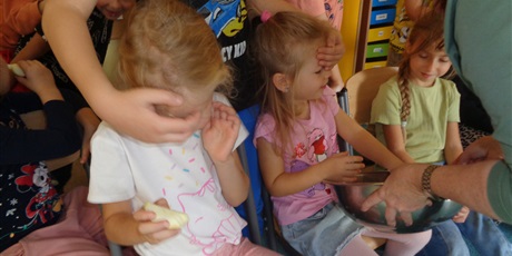 Powiększ grafikę: Dzień dziewczynki