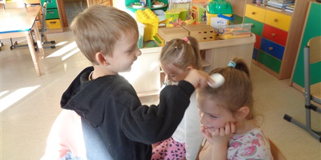 Powiększ grafikę: Dzień dziewczynki