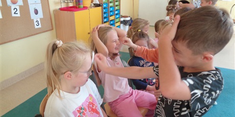 Powiększ grafikę: Dzień dziewczynki