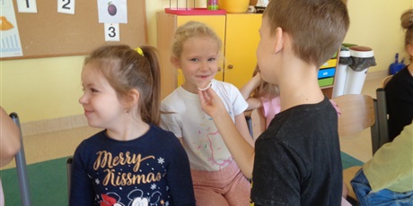 Powiększ grafikę: Dzień dziewczynki