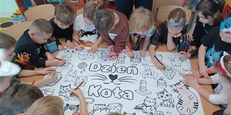 Powiększ grafikę: Dzień kota
