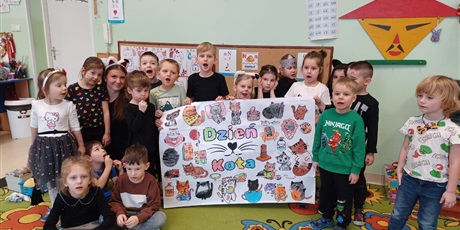 Powiększ grafikę: Dzień kota