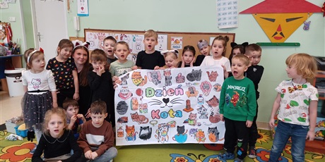 Powiększ grafikę: Dzień kota