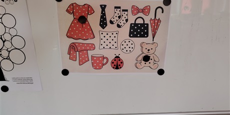 Powiększ grafikę: Dzień kropki