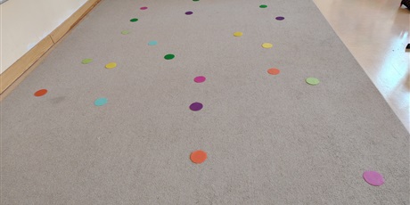 Powiększ grafikę: Dzień kropki